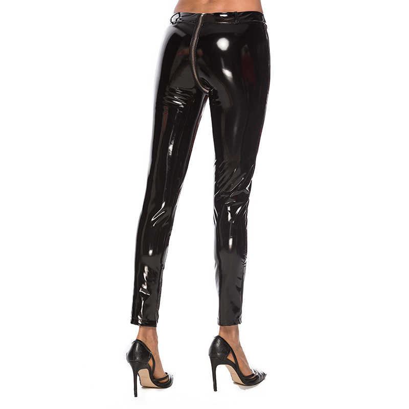 Title 6, Pantalon skinny en cuir verni à taille haute, a...