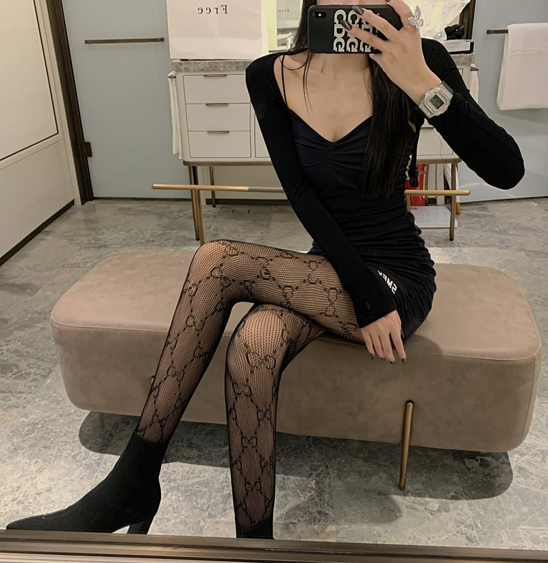 Title 6, Sexy black lace rompers