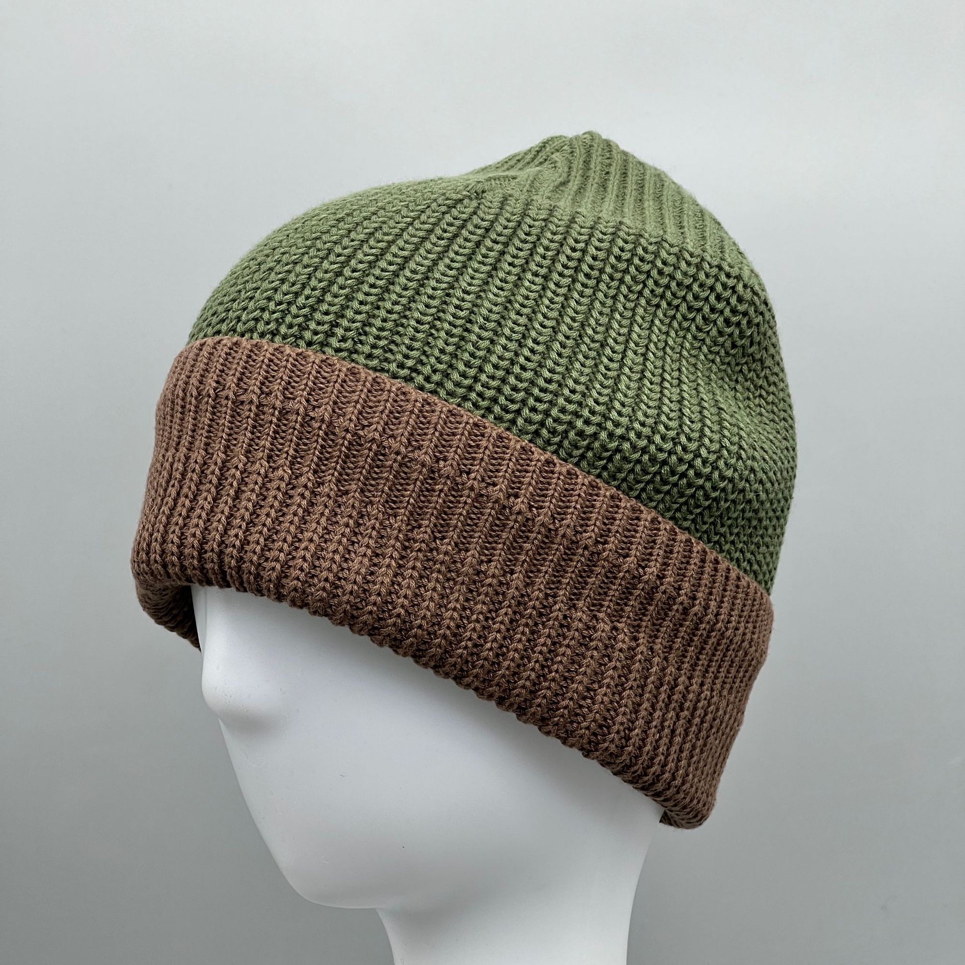 Title 1, Color Blocked Knitted Hat Vintage Fashion