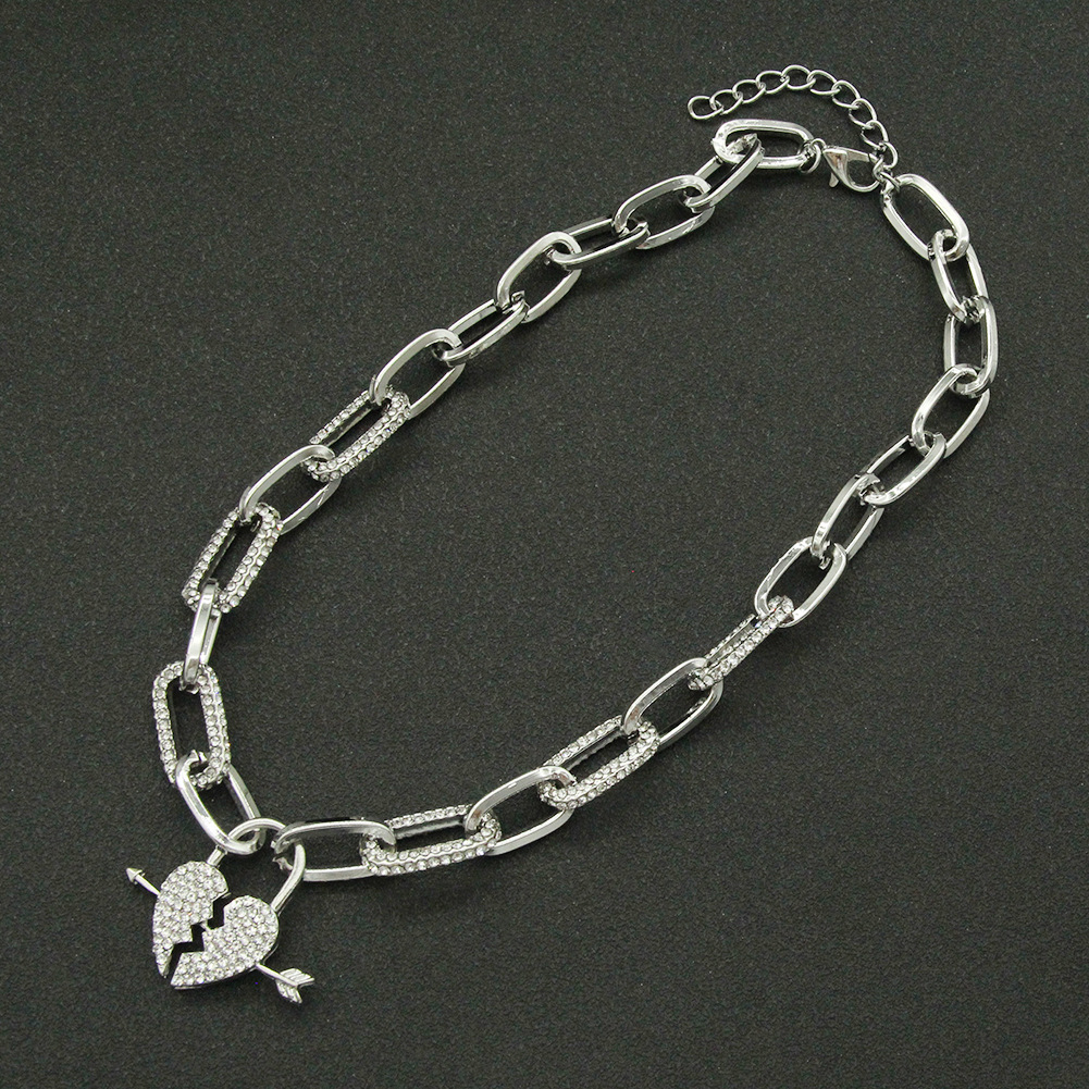 One Stone Through The Heart, Fashionable Sweater Decoration Pendant Clavicle Chain