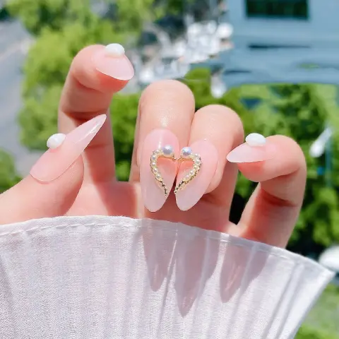 Nail Art DIY Love Heart Alloy Jewelry Piece Decoration