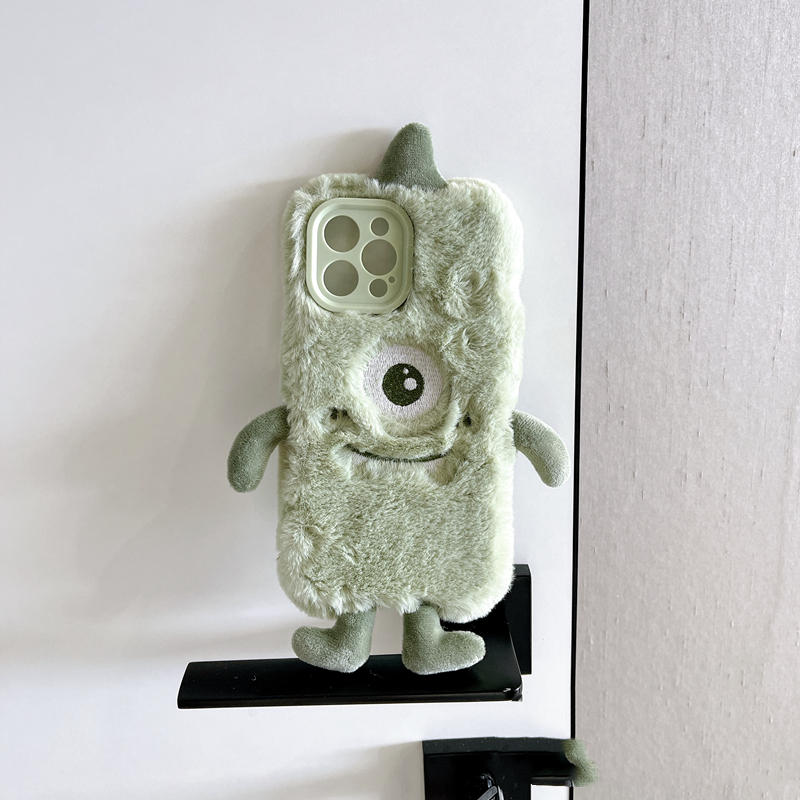 Plush Green Three-dimensional Hands And Feet Monocular Phone Case - Image 4