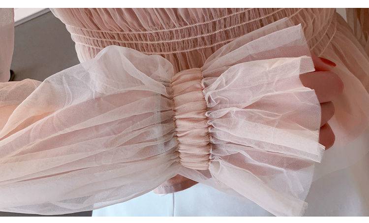 Full Of Lacework With Exposed Collarbone