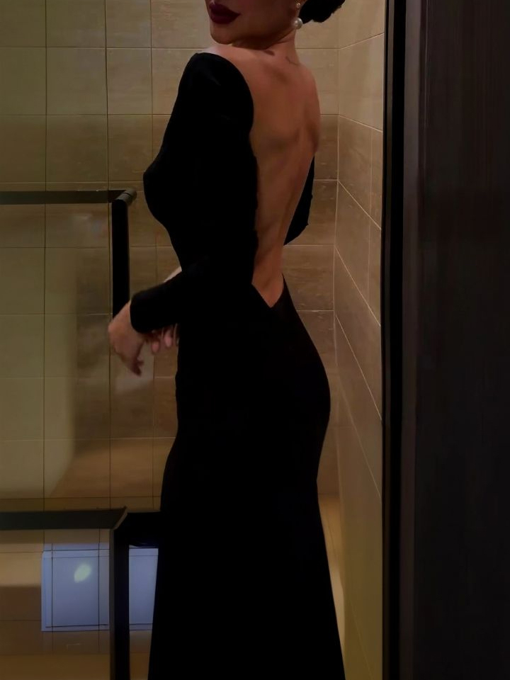 Black Backless Long Sleeve Maxi Dress