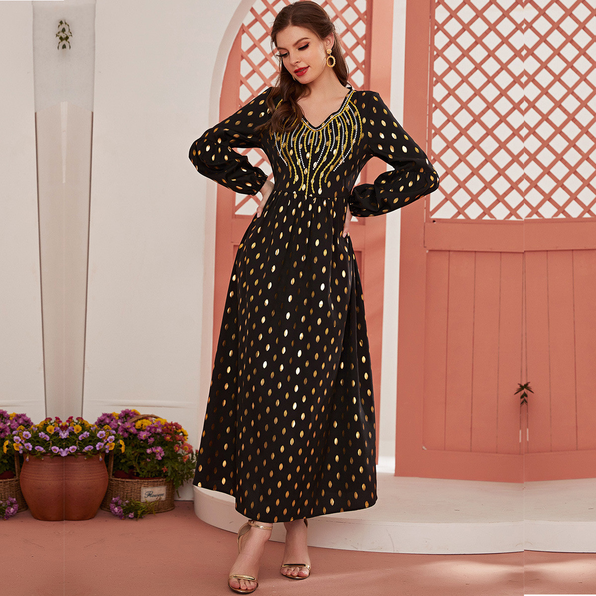 Women's V-neck Fashion Bronzing Print Embroidery Dress — image 1