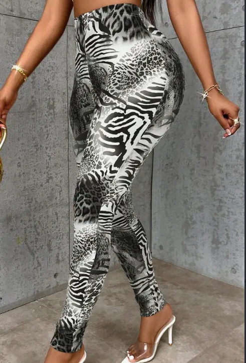 Casual Colorblock Slim Fit Stretchy Random Printed Leggings Black - Shop at LoveMi