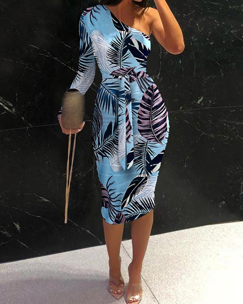 Asymmetrical one-shoulder frilled dress