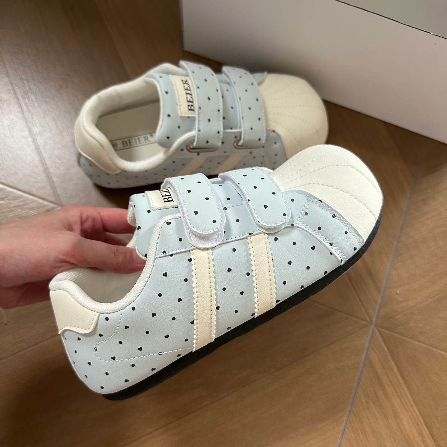 Cute Women Heart Dot Velcro Sneakers Shell Toe Double Magic Strap Beige Soft Sole Lazy Style Casual Student Board Shoes