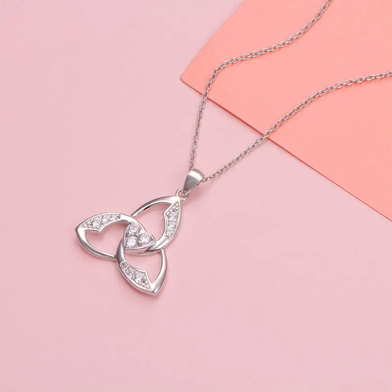 925 Silver Necklace Women's Triangle Accessories Clavicle Chain