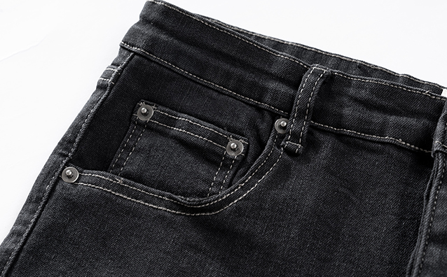 Title 8, Micro Flare Jeans für Herren — Moderner Schnitt...