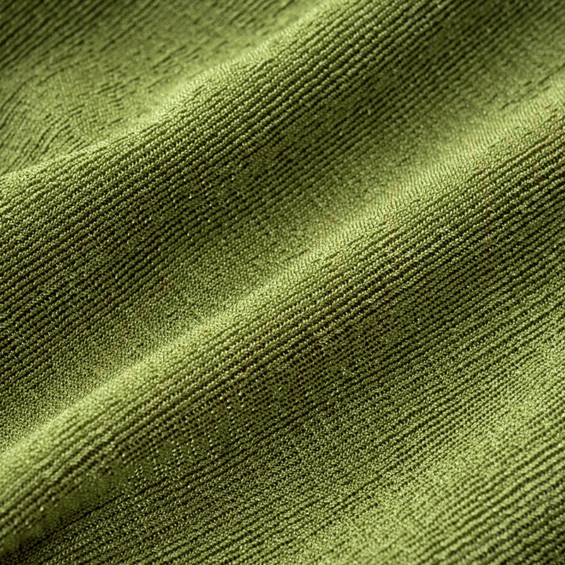 Sleeveless V-neck Revealing Navel And Back  Slim Body