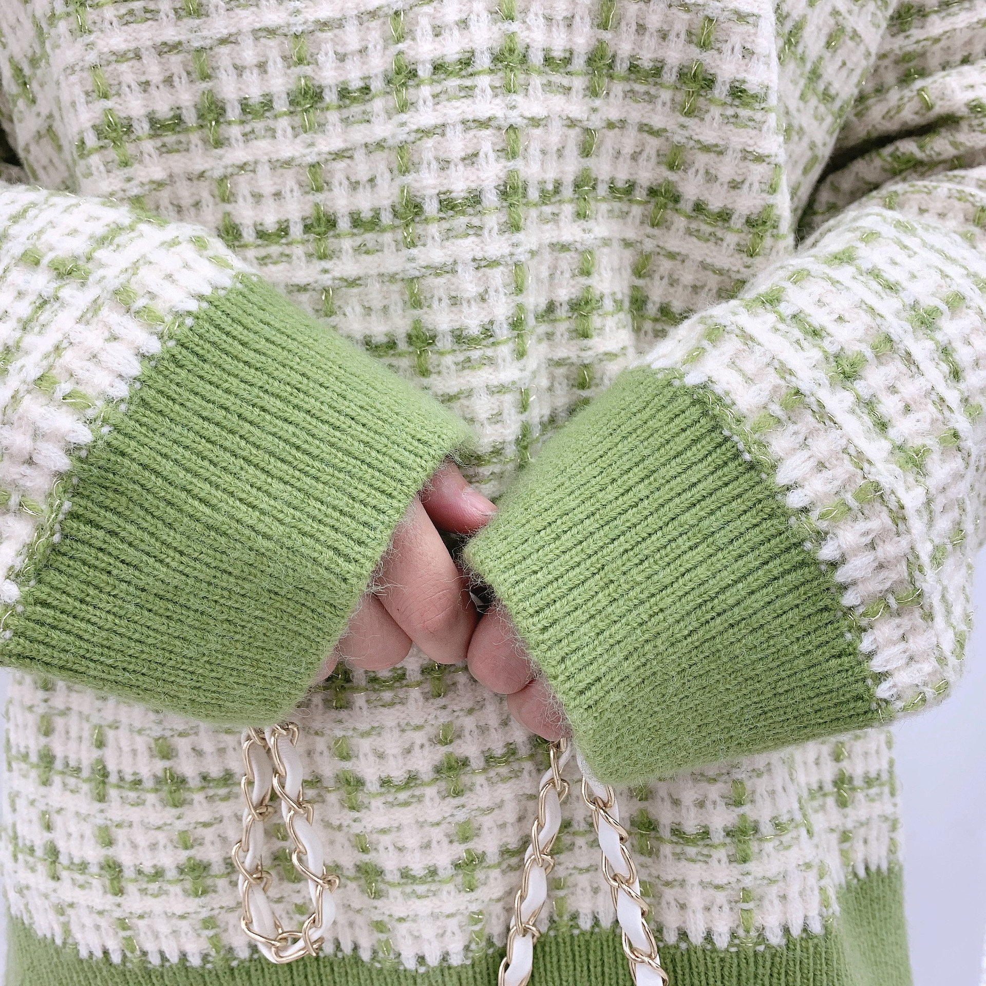 Autumn Checkered Knit Pullover Short Loose Sweater