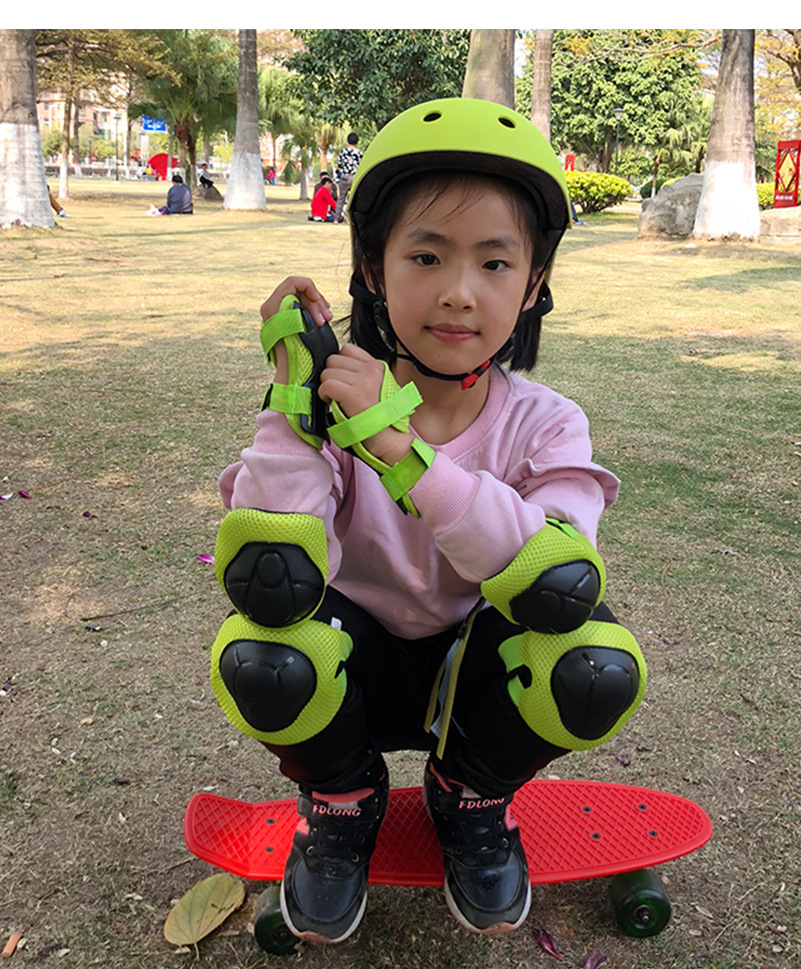 Combination Sports Children's Roller Skating Mine Knee Pads