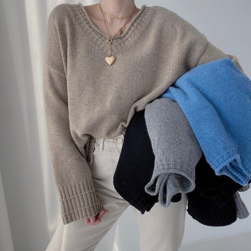 Women's Fashion Simple Temperament V-Neck Versatile Pullover Bottoming Sweater