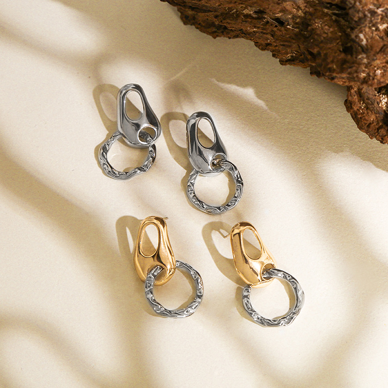 Contrasting Color Hollow Light Luxurious And Exquisite Earrings