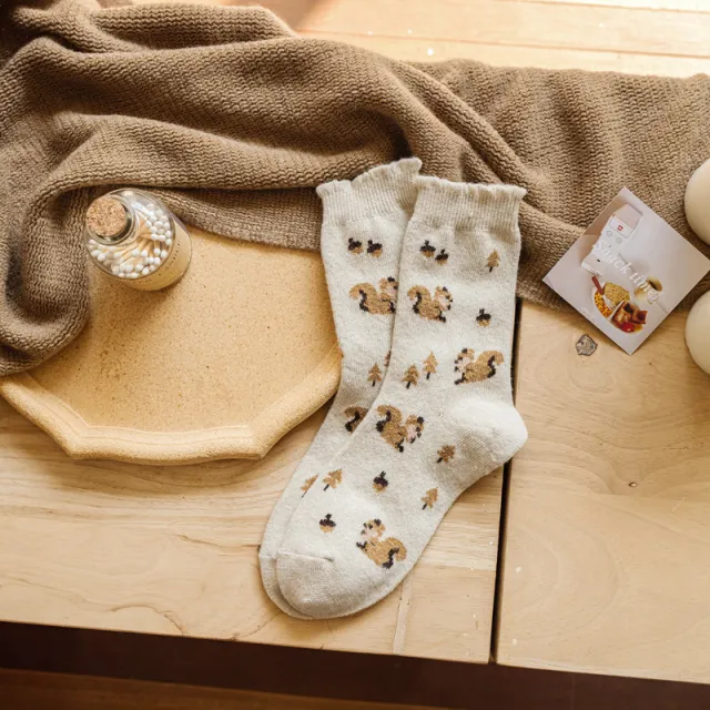 Sen Series Wool Socks New Style Thickened Retro And Lovely Squirrels - Shop at LoveMi