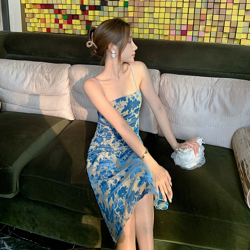 Slim Fit  Sling Velvet Back Printed Slit Dress