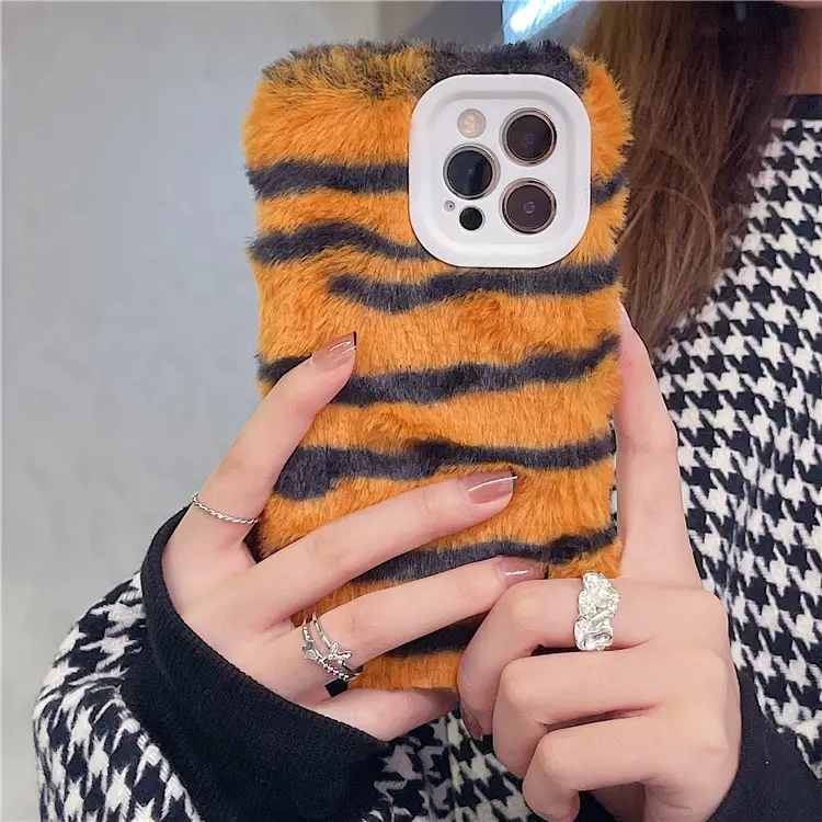 Plush Tiger Pattern All-inclusive Phone Case