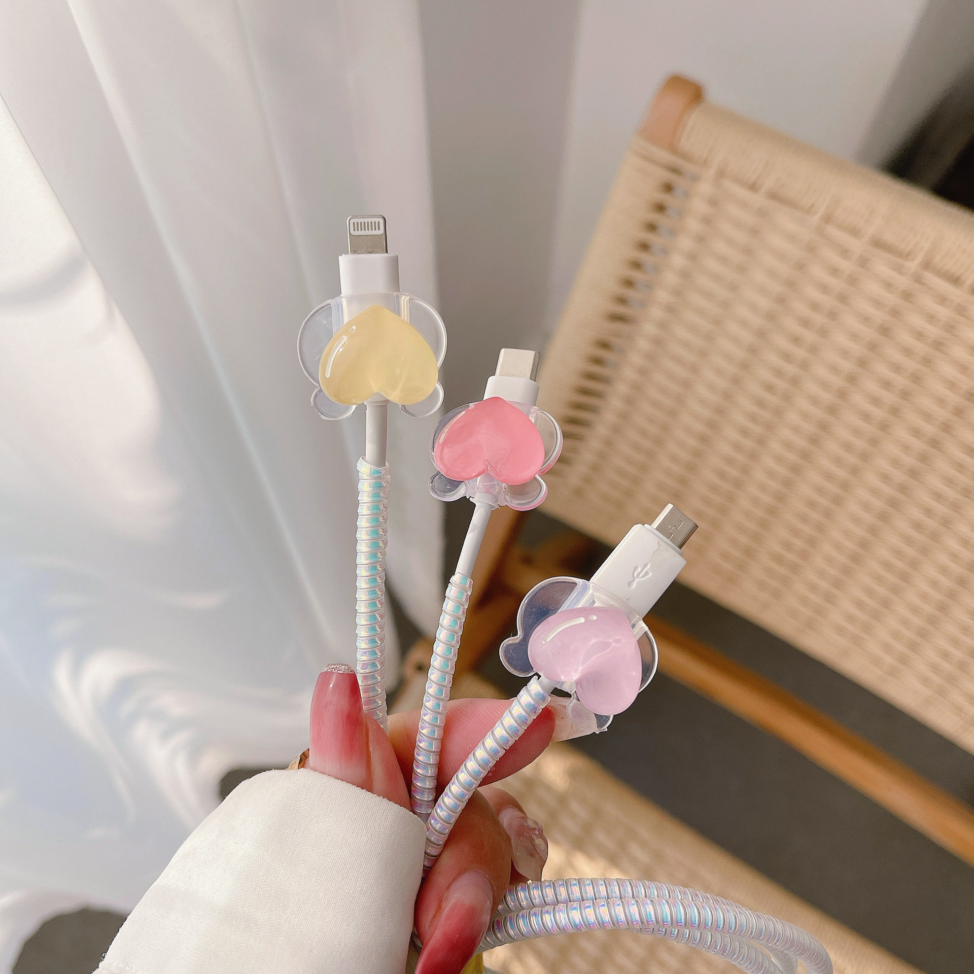 Applicable Data Cable Set Bear Headband Label Love Transparent Cartoon Bite Data Cable