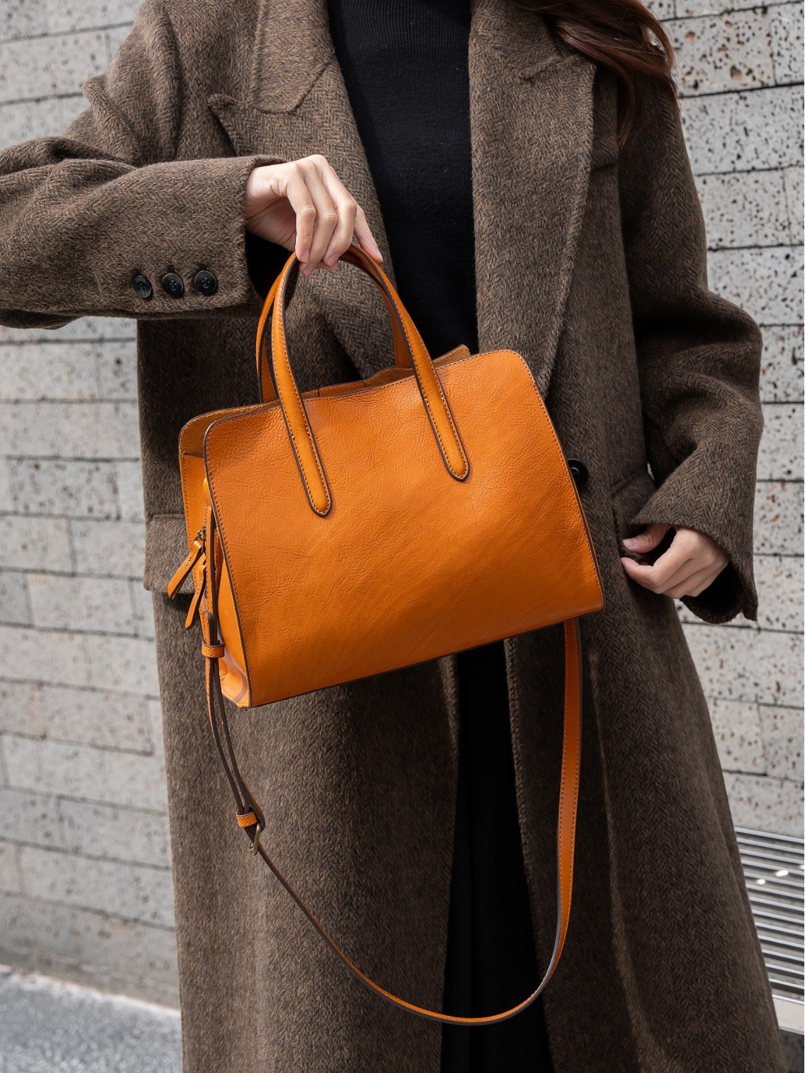 Sac à main transfrontalier en cuir de vachette tanné aux arbres – Image 3