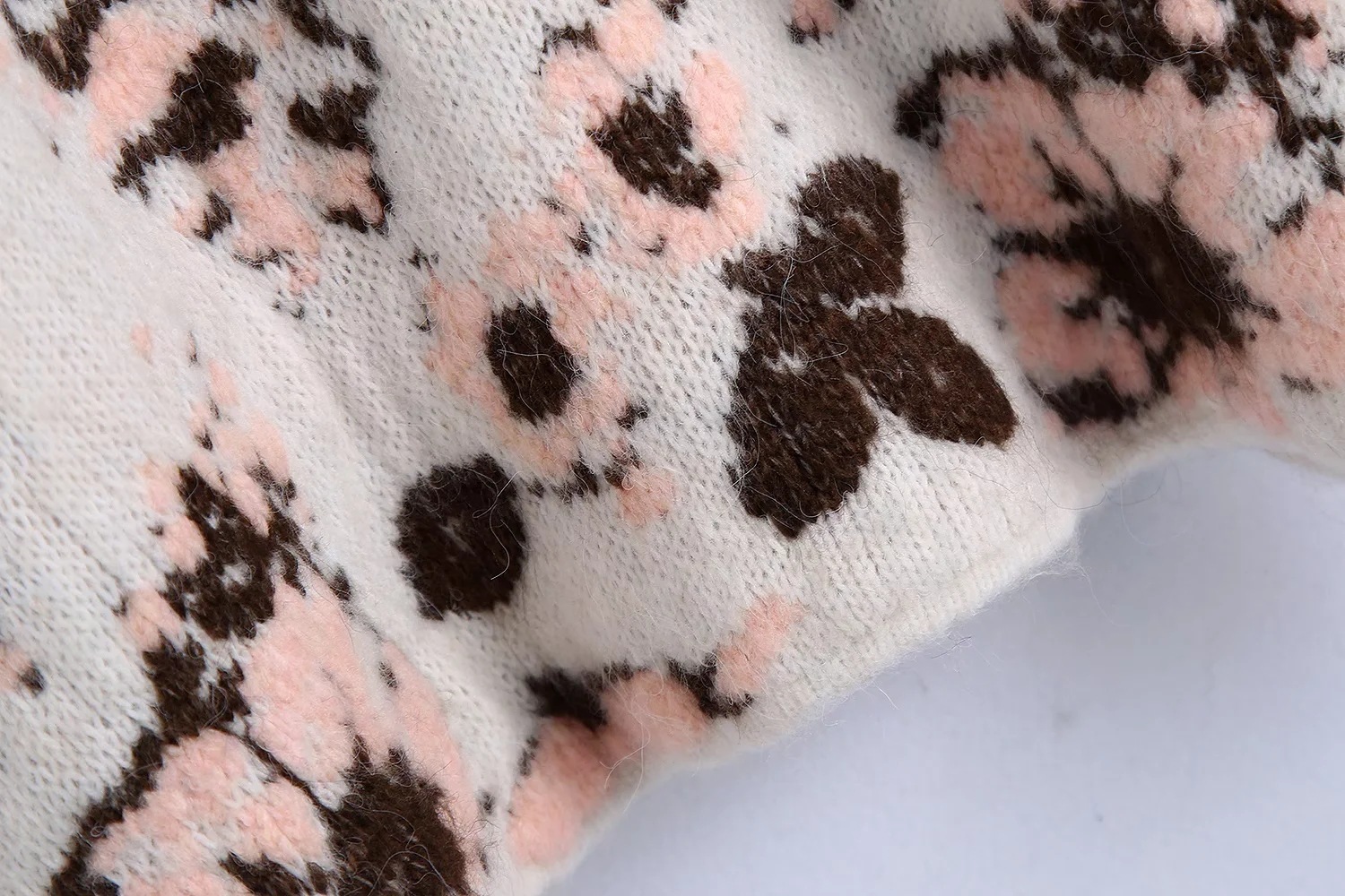 Women's Slim Flower Jacquard Knitted Sweater