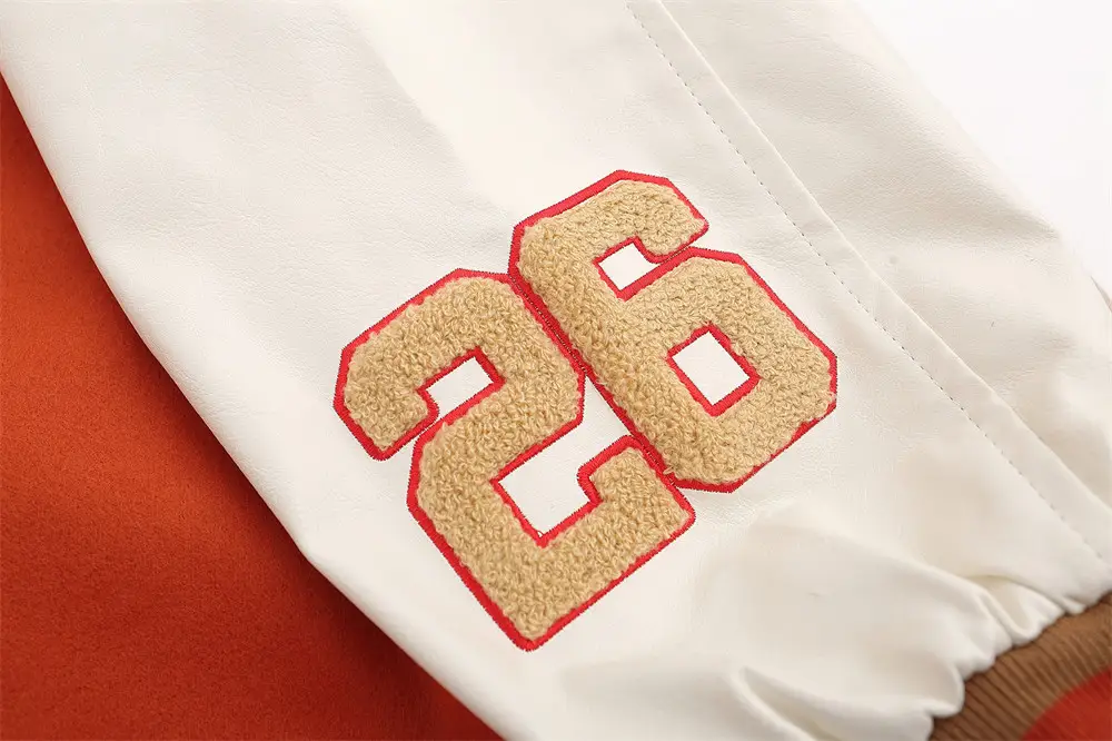 Men's Fried Street Loose Design Heart-Shaped Baseball Jersey