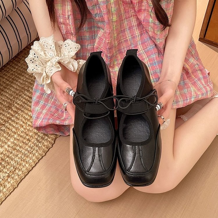 Women's Minimalist Lace-Up Flats