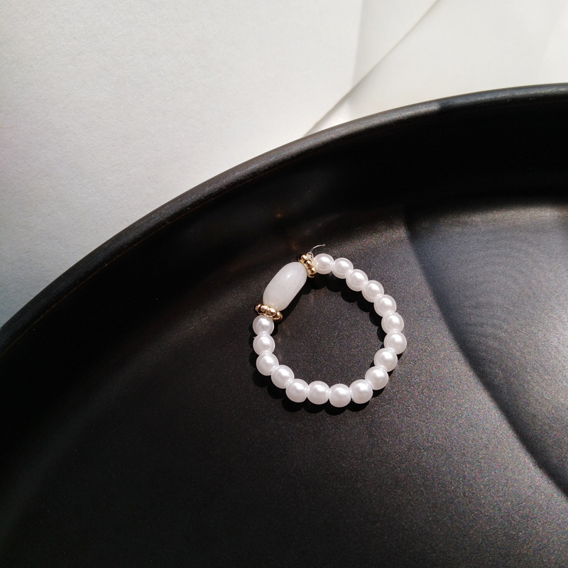 Vintage Simple Pearl Elastic Cord Ring