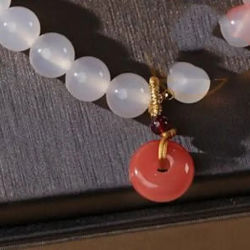 Single-loop Natural Agate Bracelet With Peace Clasp Pendant