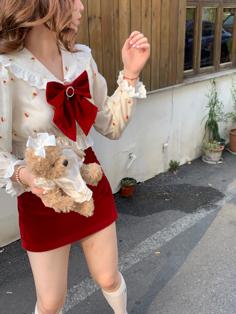 Title 4, Early Autumn Salt Sweet Series Hip Skirt Top Suit