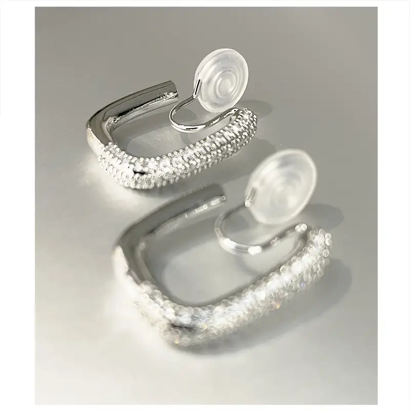 Advanced Cold Wind Silver Full Drill Mosquito Coil Ear Clip