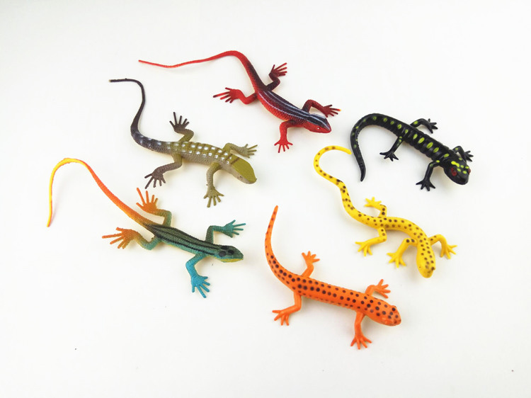 Title 6, Plastic Wild Animal Model Simulation Lizard Toy