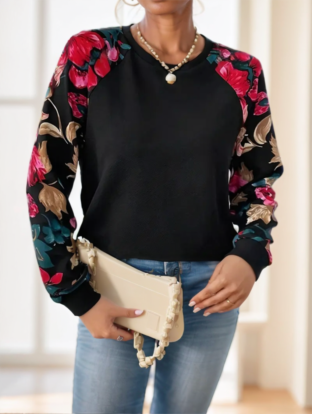 Ladies' Long-sleeved Flower-shaped Top