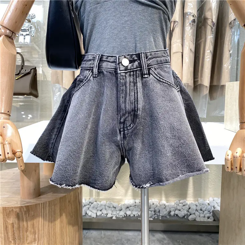Fashion Casual All-Match Loose And Thin High Waist Student Straight Raw Denim Shorts