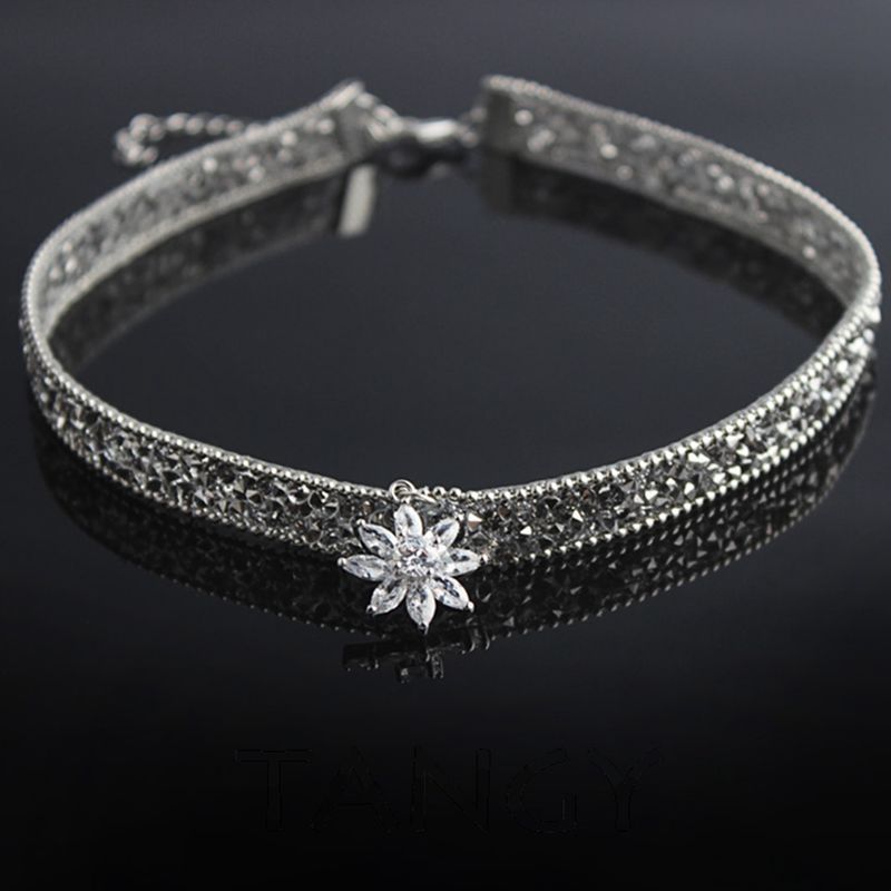 عقد قلادة زهرة الثلج العصرية