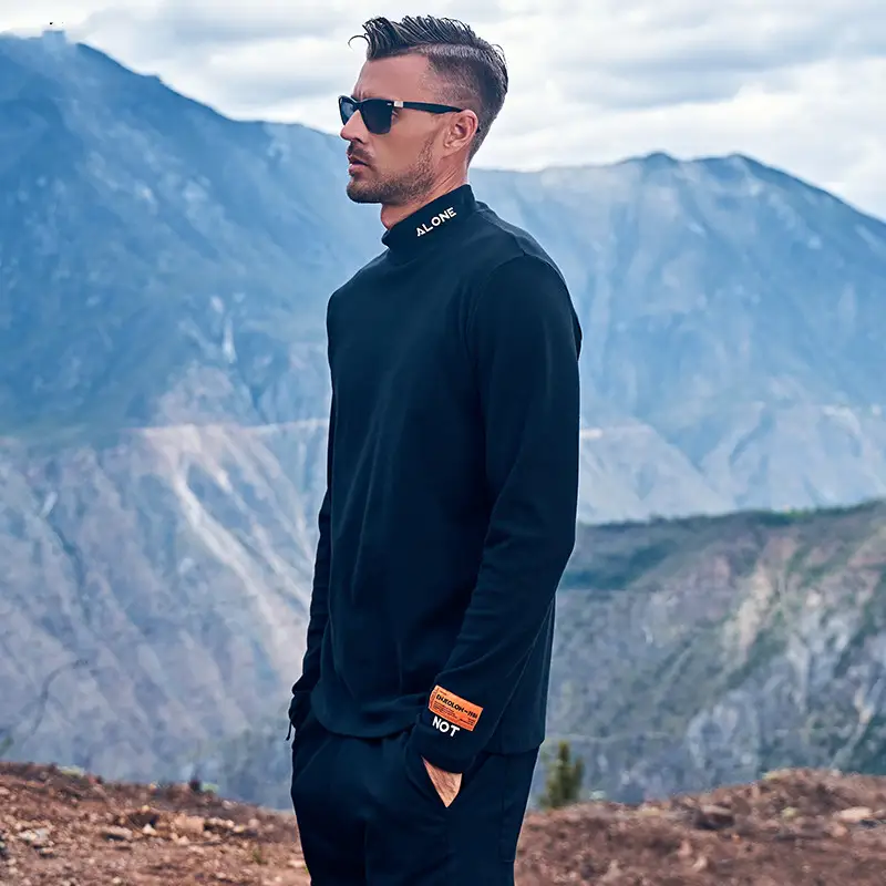 Men's Long-sleeved T-shirt With Velvet Half High Collar To Keep Warm Inside