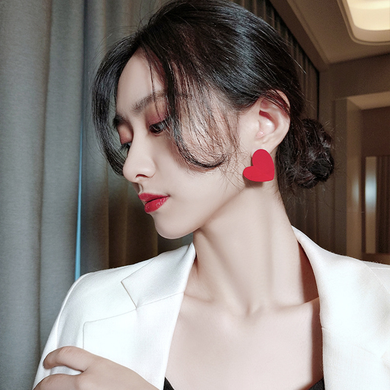 S925 Silver Needle Red Heart Simple Atmosphere Retro Earrings