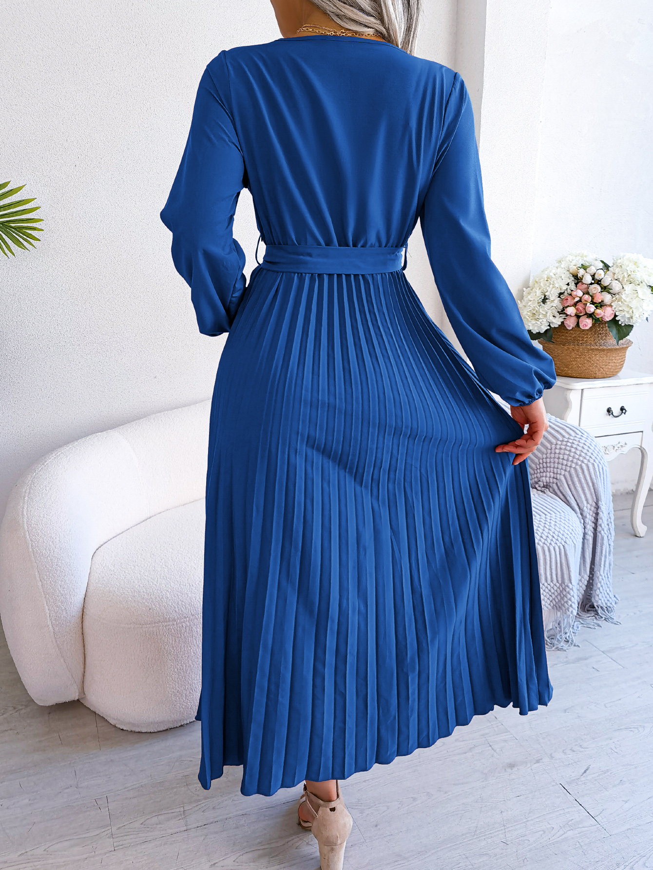 Buy Women's Clothing Online | Buy Trending Dresses for Women