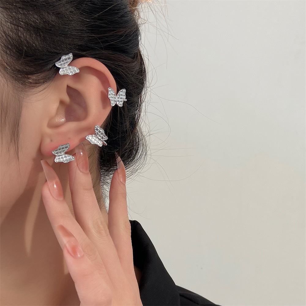 Niche Design Butterfly Earrings Without Pierced Diamonds