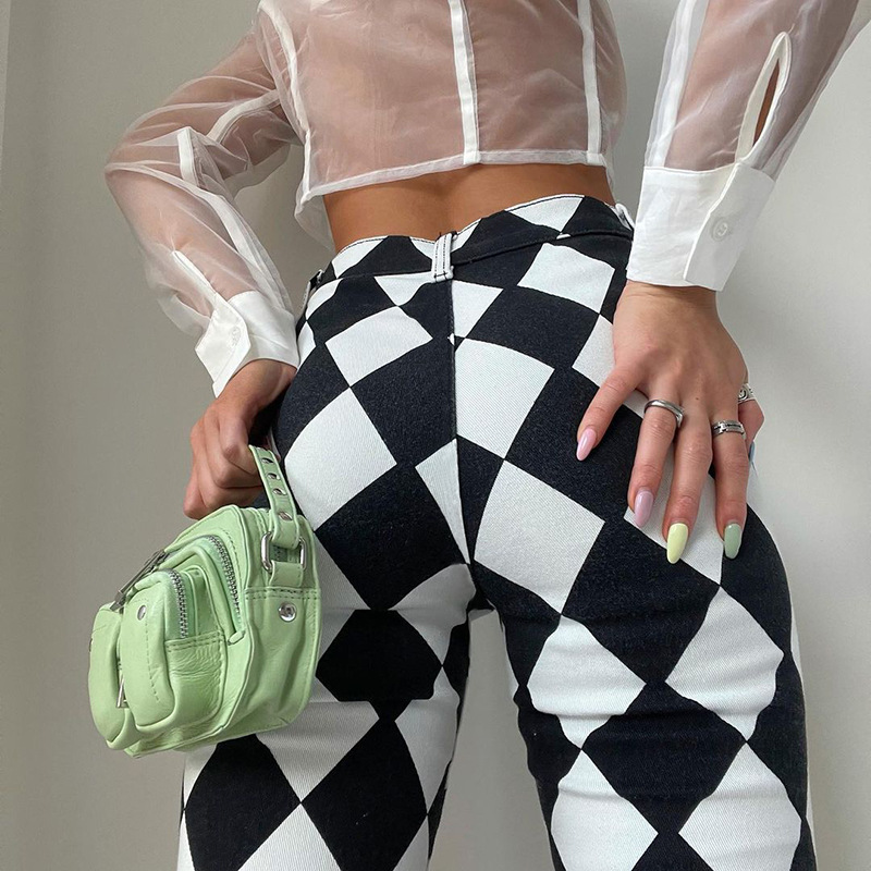 Title 4, Checkerboard Print Casual Hip-lifting Micro-fla...