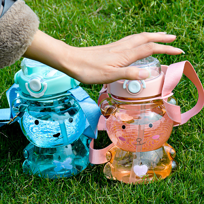 Children's Portable Large-capacity Bear-shaped Plastic Straw Cup