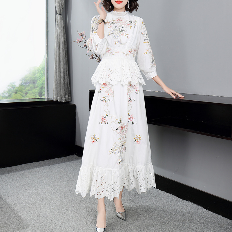 Small Stand Collar Embroidered Flower Patchwork Decorative Long Dress — image 1