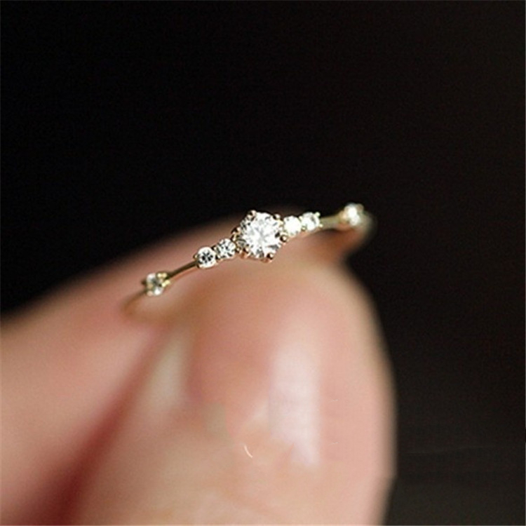 Exquisite Women's Engagement Diamond Ring Jewelry