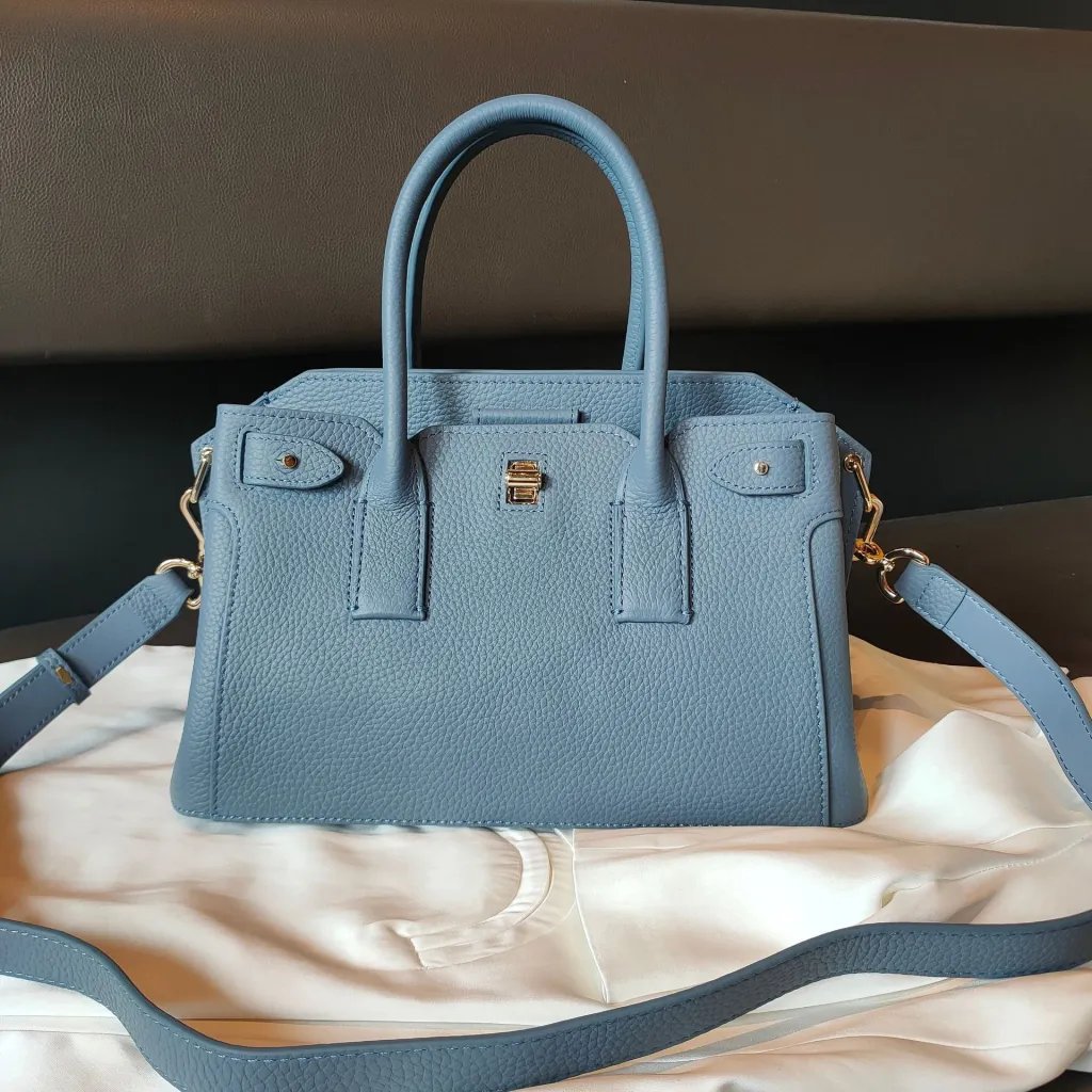 Stylish High-quality Commuter Tote Large-capacity Messenger Bag - Blue