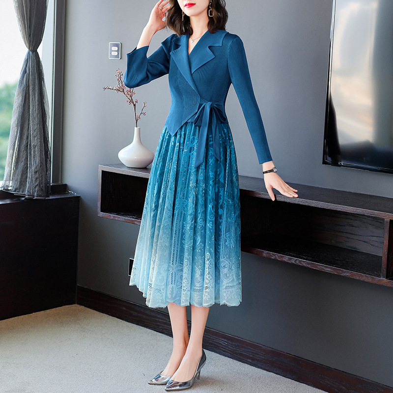 Pleated Long Lace Dress, picture 4 of 6