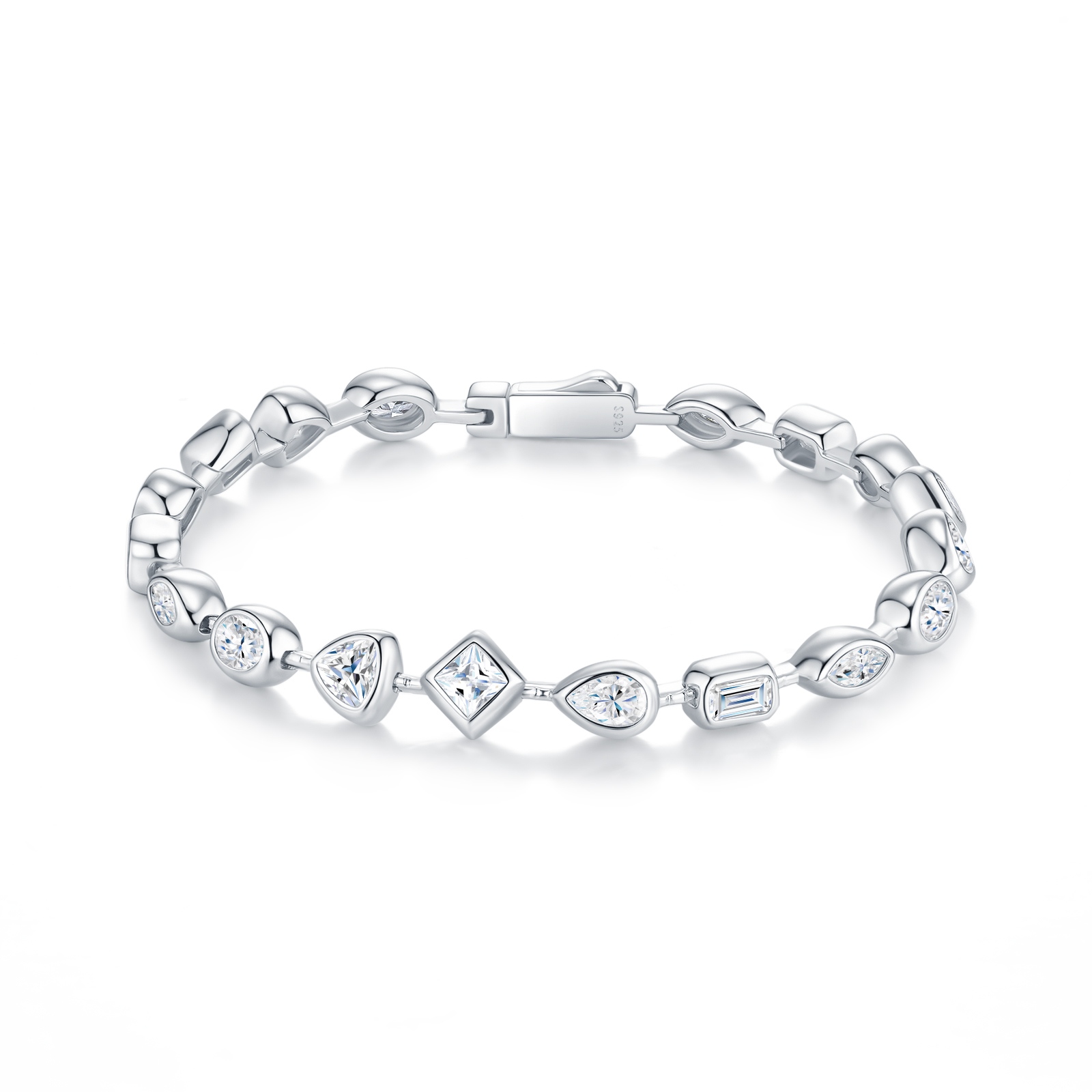 A Luxurious And Fashionable Minimalist Jewelry Bracelet Featuring Top-quality Moissanite, Made Of S925 Silver Electroplated With Platinum.