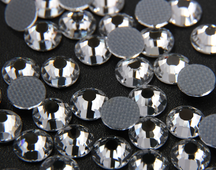 White Flat Bottom Hot Stamping Rubber Soled Ear Studs Clothing Accessories Ornaments