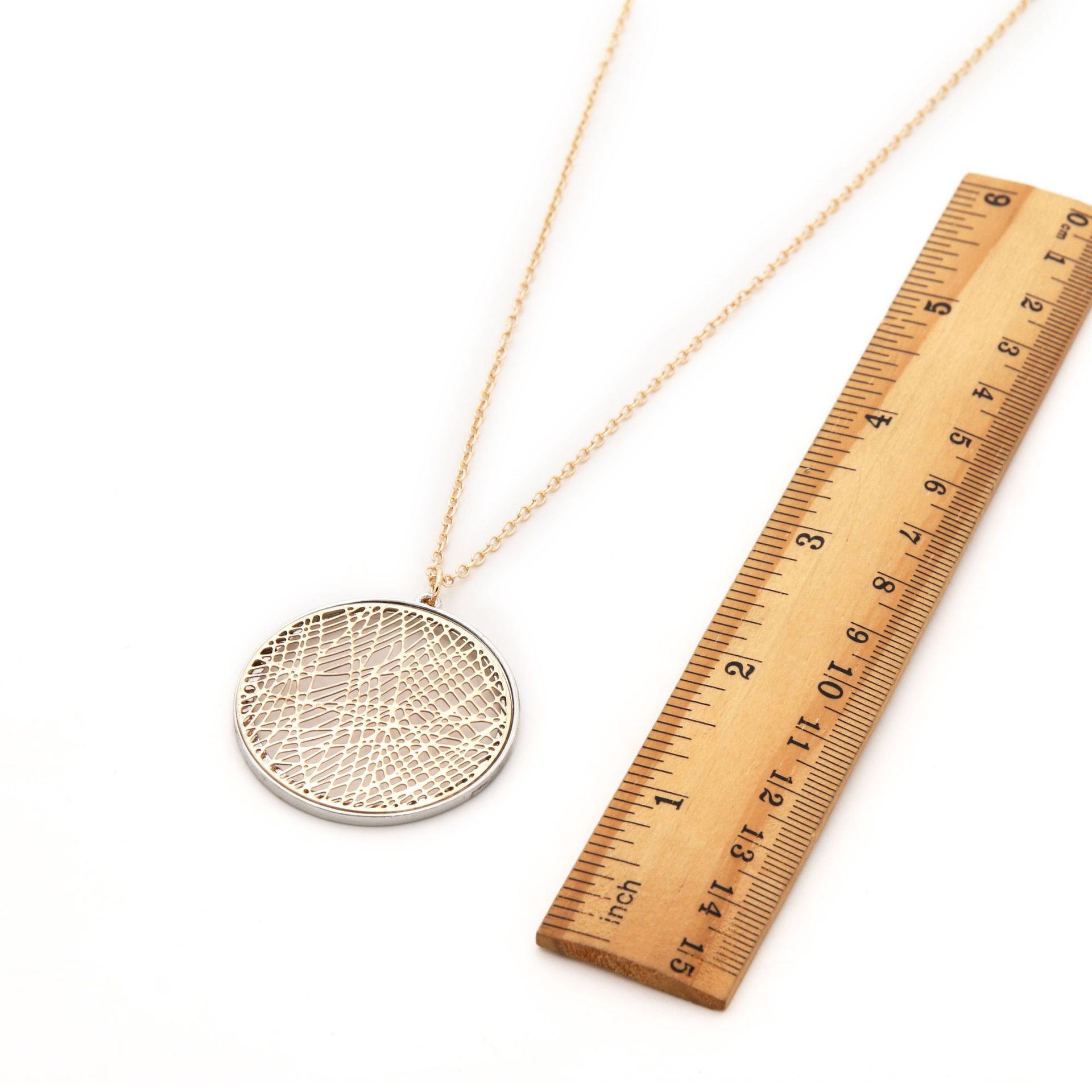 Geometric Circle Alloy Sweater Chain Hollow Mesh Shape