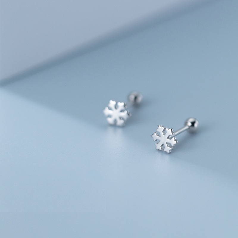 Temperament Glossy Snowflake Small Forest Sweet And Simple Earrings