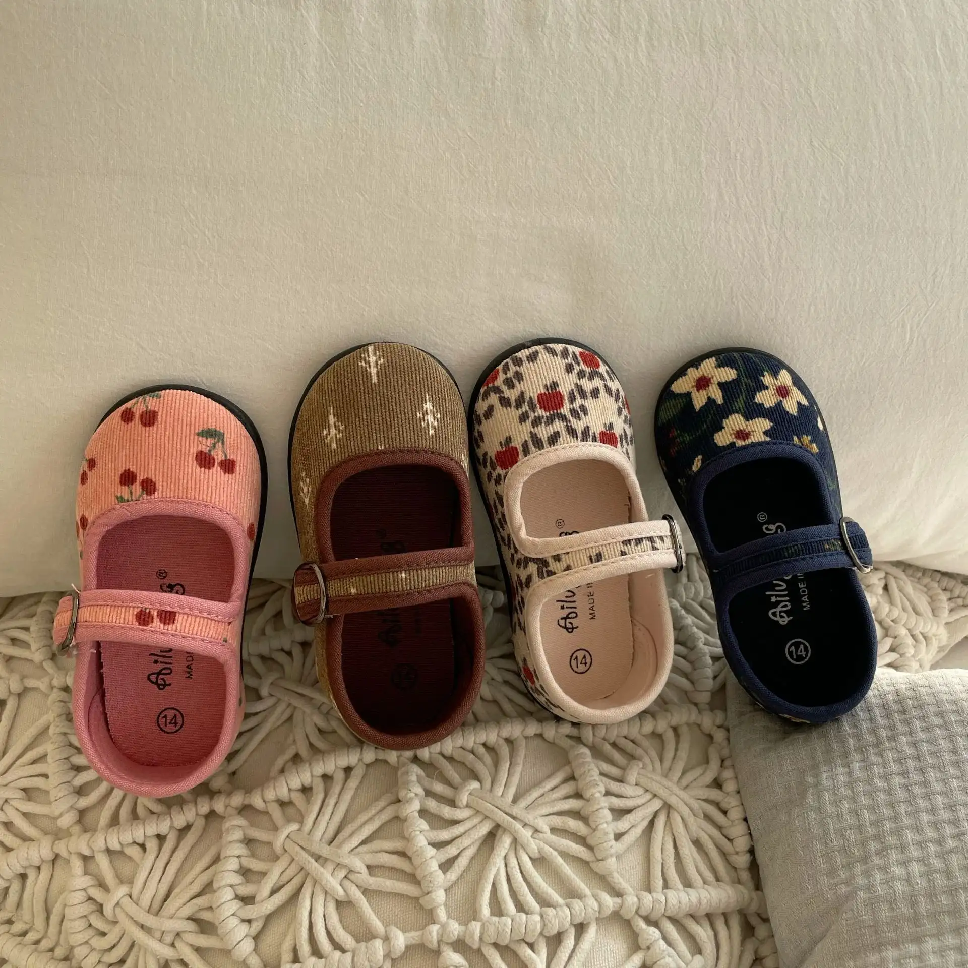 Girls' Sen Series Floral Velcro Retro Cloth Shoes